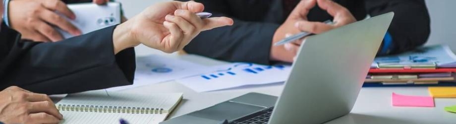 Advisory firms and experienced advisers continue to fall